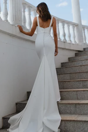 Champagnefärgad Brudklänning 5 robe de mariee boheme decollete carre dos 1080x