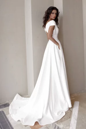Alternative view of Pnina Tornai Bröllopsklänning
