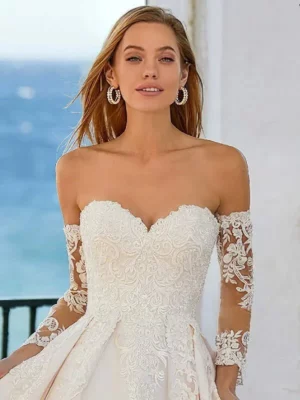 Ladybird Brudklänning 6 robe de mariage princesse epaule denudee 2 turbo 0546b4a0 7945 462f 93d4 b2196f5530e5 991460 5000x