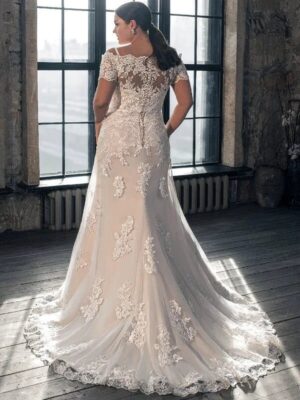 Hyra Bröllopsklänning Stockholm Pris 6 robe de mariee femme ronde dentelle 4 turbo 927917 5000x