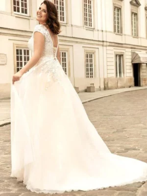 Alternative view of Billig Brudklänning Plus Size
