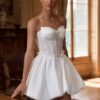 Meghan Markle Brudklänning 8 S952cdf3588744cb3836c18cfef633533F Cropped