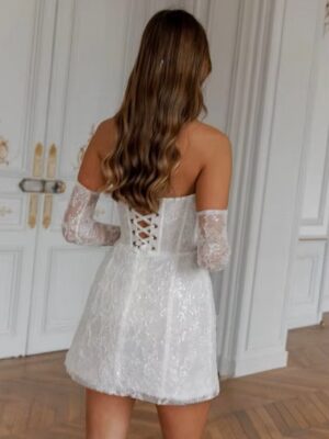 Tiffany Brudklänning 5 Sca6eca02f3c643a58f7e485e0a0a36d4K Cropped